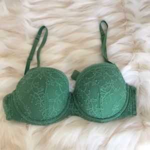 Calvin Klein green lace bra. Size 36C
